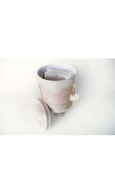 Trusou botez pentru fetite sau baieti, unisex cu bordura dantela alba de bumbac, Tres Chic 11
